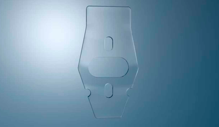 Esnoper Clip: implante uveoescleral